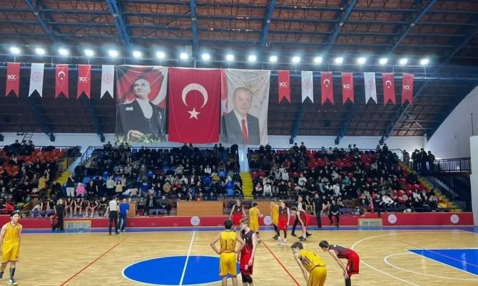 Necip Fazıl Kısakürek Anadolu Lisesi Basketbol Takımı İl Birincisi