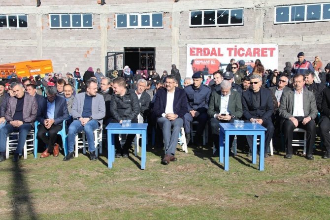 Simav’ın Kiçir Köyüne 2 Milyon 320 Bin Tl’lik Makine Parkı