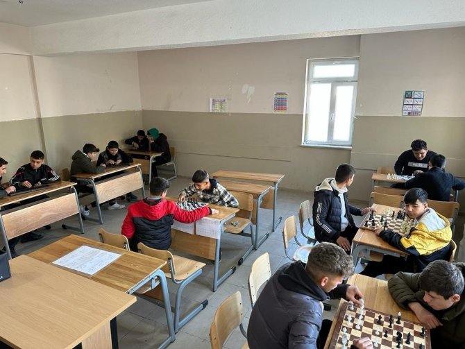 Silopi’de İmam Hatip Lisesinde Matematik Seferberliği