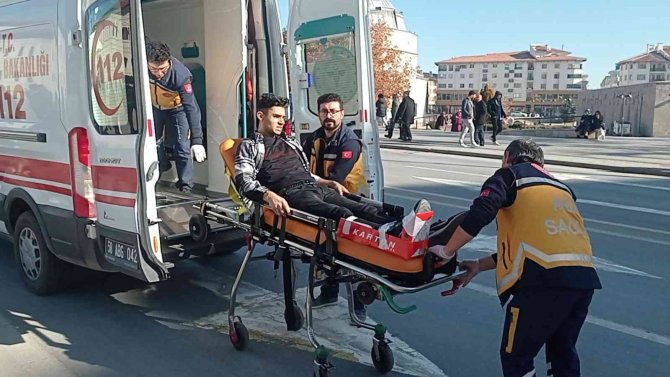 Sivas’ta Aynı Yerde Kaza Üstüne Kaza, Kazaların Nedeni İse Gereksiz Merak