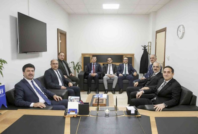 Subü’de Rektör Yardımcısı Prof. Dr. Oğuz Türkay Oldu