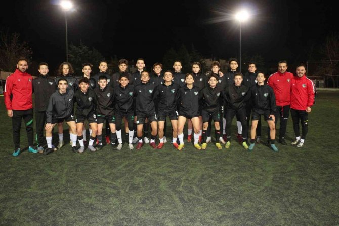 U15 Gelişim Ligi Lideri Denizlispor İkinci Yarı Çalışmalarına Hız Verdi