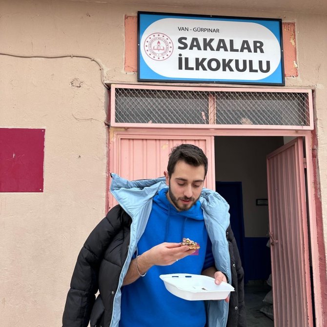 Genç Girişimci Köy Çocuklarını Waffle İle Buluşturuyor