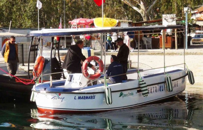 ’Sakin Kent’in Çevre Dostu Teknesi Suya İndi