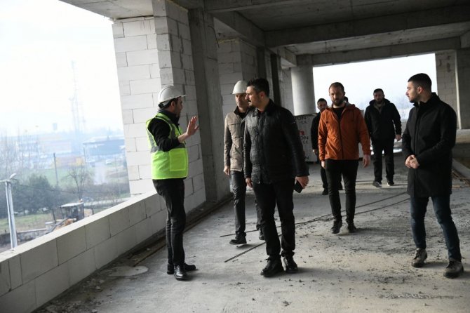 Başiskele’ye "Türkiye Yüzyılı Gençlik Merkezi" İnşa Ediliyor
