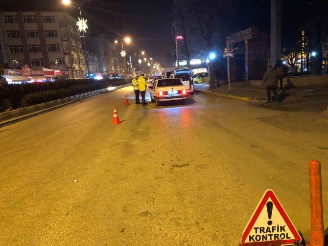 Bozüyük’te Yılbaşında 273 Araç Denetlendi