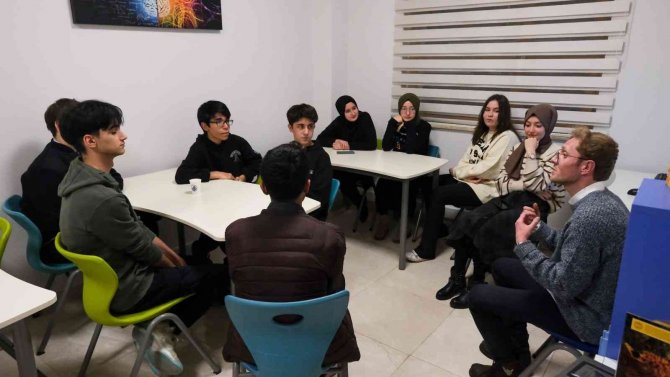 Altındağ Belediyesinden ’Binamı Kütüphaneye Taşıyorum’ Projesi