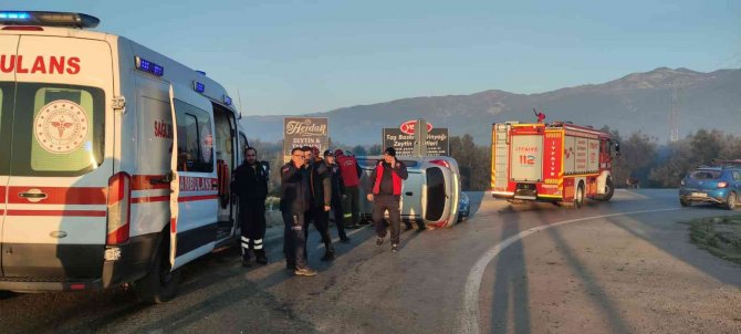 Balıkesir’de Trafik Kazası: 3 Yaralı
