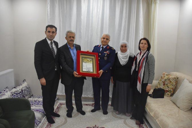Şehit Faim Bozkurt’un Ailesine Şehadet Belgesi Verildi
