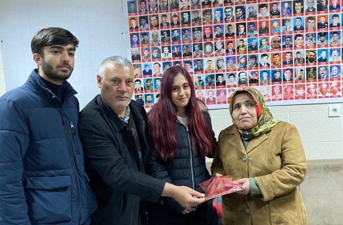Üniversite Öğrencilerinden Şehitlere Ahde Vefa