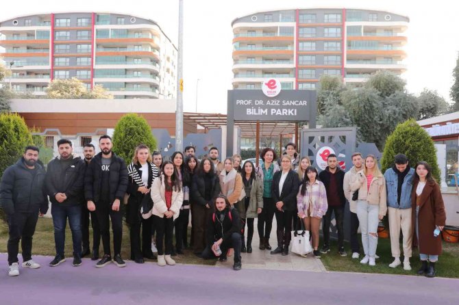 Efeler’in Matematik Parkı Adü’lü Öğrencileri Ağırladı