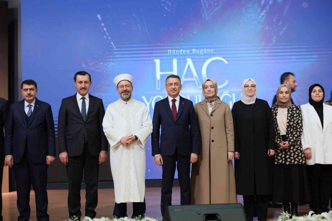 Cumhurbaşkanı Yardımcısı Oktay’dan Hac Kontenjanları Hakkında Açıklama