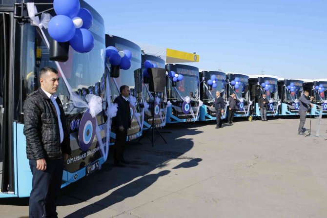 Diyarbakır’da Şehir İçi Toplu Ulaşıma 11 Yeni Otobüs Eklendi