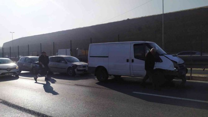 E-5’te Zincirleme Kaza:2 Kişi Yaralı
