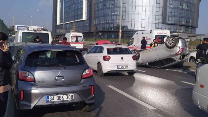E-5’te Zincirleme Kaza:2 Kişi Yaralı