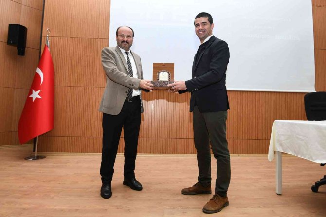 Bi̇tes Yönetim Kurulu Başkanı Etü’lü Gençlerle Bir Araya Geldi