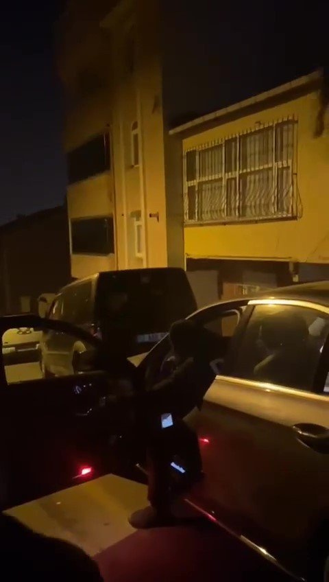 Mbaye Diagne’nin Şoförü Otomobilini Kaçırdı, Diagne Fırına Sığındı