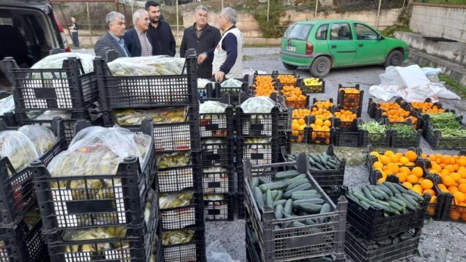 Gazipaşa’dan İ̇dlib’e İnsani Yardım Malzemesi Gönderildi