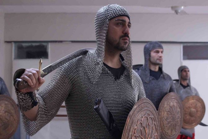 Türk Tipi Savaş Zırhları Yeniden Hayat Buldu