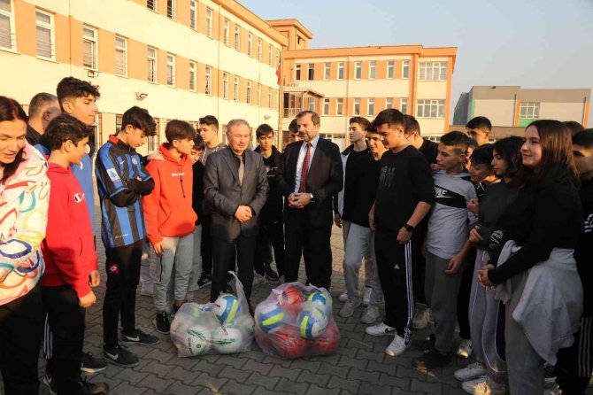 Gençler İstedi, Başkan Işık Yaptı