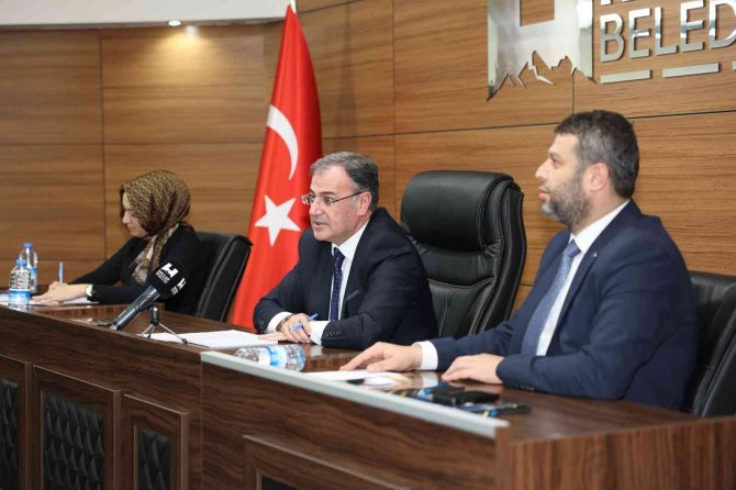 Hacılar Belediyesi Yılın İ̇lk Meclisini Yaptı