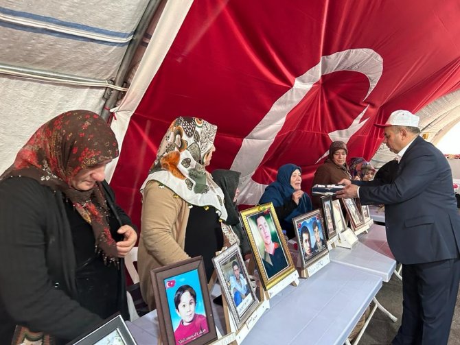 Değirmenci’den Diyarbakır Annelerine Destek Ziyareti