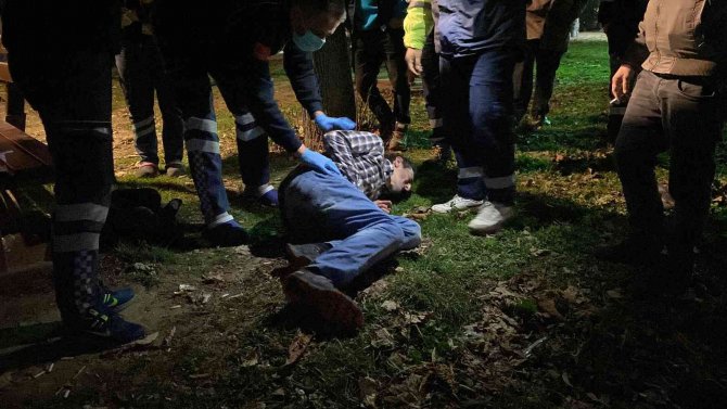 "Bununla İşimiz Var" Deyip Bıçakladı