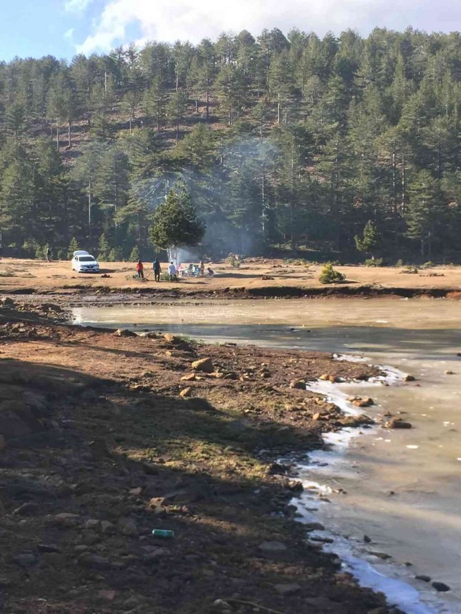 Köyceğiz Gökçeova Gölü, Buz Tuttu