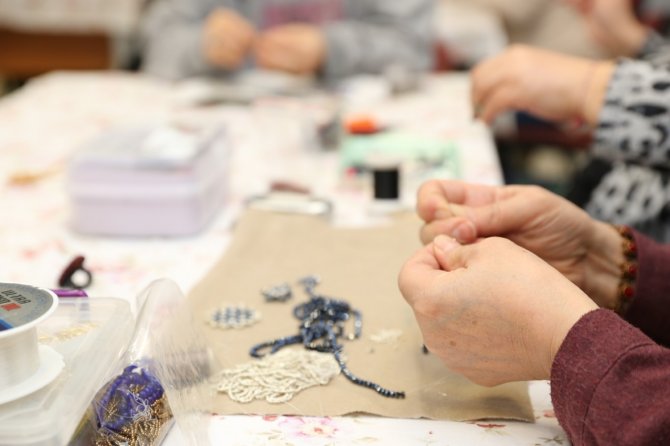 Küçükçekmece Belediyesi Sanat Ve Meslek Kursları Devam Ediyor