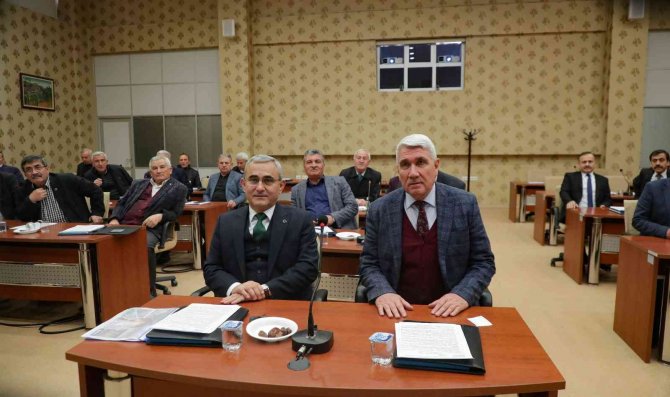 Başkan Işık: "Yeni Yılda Yatırımlara Ağırlık Vereceğiz"