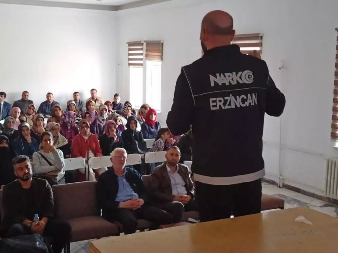 Erzincan’da 2022 Yılı İçerisinde 49 Bin 511 Kişiye Uyuşturucu Bağımlılığı Anlatıldı