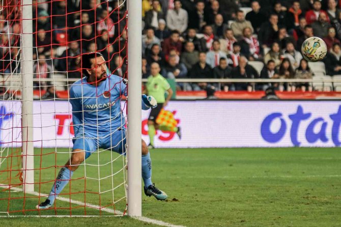 Spor Toto Süper Lig: Ft Antalyaspor: 1 - Fenerbahçe: 2 (Maç Sonucu)