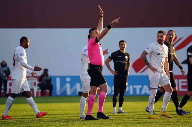 Spor Toto Süper Lig: Ümraniyespor: 1 - Hatayspor: 1 (İ̇lk Yarı)