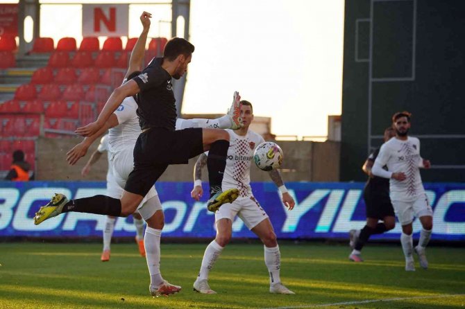 Spor Toto Süper Lig: Ümraniyespor: 1 - Hatayspor: 1 (İ̇lk Yarı)