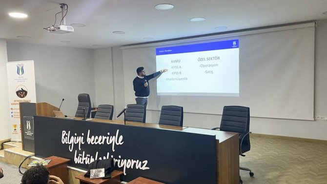 Subü Öğrencilerine Kariyer Ve Dil Semineri