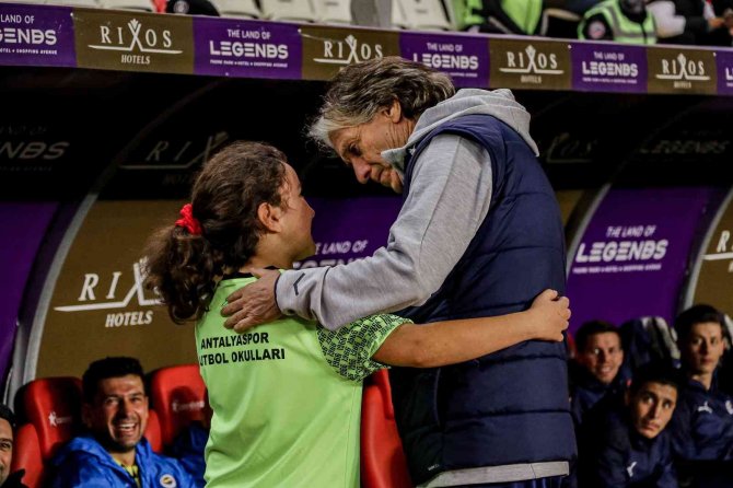 Spor Toto Süper Lig: Fta Antalyaspor: 1 - Fenerbahçe: 0 (İ̇lk Yarı)