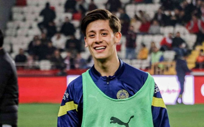 Spor Toto Süper Lig: Fta Antalyaspor: 1 - Fenerbahçe: 0 (İ̇lk Yarı)