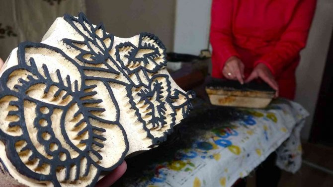 700 Yıllık Baskı Tekniğini Kullanıyorlar, Sayıları Her Geçen Gün Azalıyor