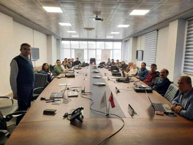 24 Günde 164 Mesleki Okul Öğretmenine Eğitim Verildi