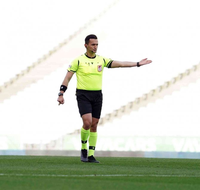 Tff: "Gaziantep Fk - Beşiktaş Ve Sivasspor - Galatasaray Maçlarında ’Önemli Hakem Hatası’ Var"