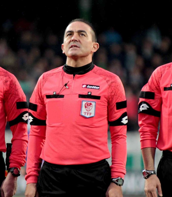 Tff: "Gaziantep Fk - Beşiktaş Ve Sivasspor - Galatasaray Maçlarında ’Önemli Hakem Hatası’ Var"