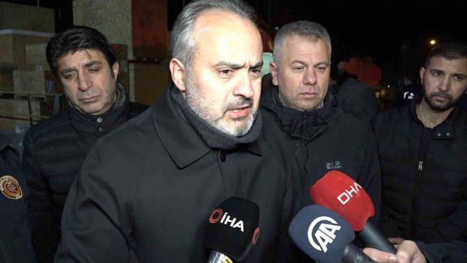 Bursa’daki Fabrika Yangınına 25 Araç 80 Personel Müdahale Ediyor