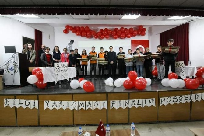 Özalplı Öğrenciler Bilgide Yarıştı