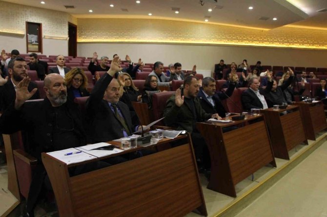 Yalova Belediye Meclisi’nde Denetim Komisyonu Seçimi