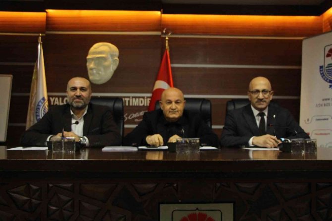 Yalova Belediye Meclisi’nde Denetim Komisyonu Seçimi