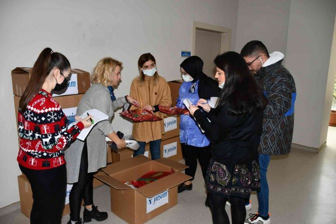 Dilek Ağacı Çocukların Hayallerini Süsledi