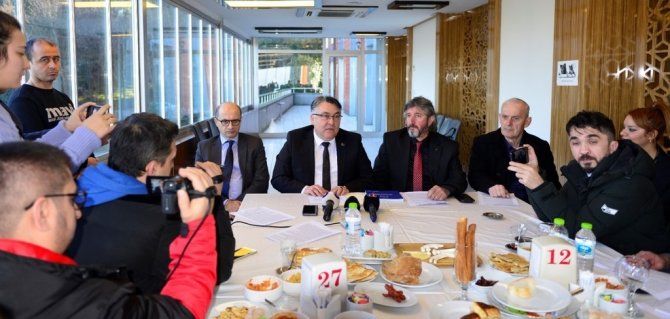 Özölçer 8 Aylık Süreci Değerlendirdi
