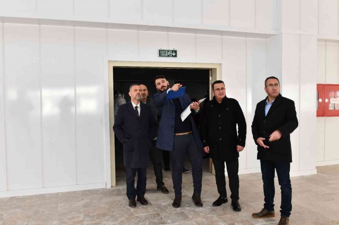 Mustafakemalpaşa’ya Dev Kütüphane