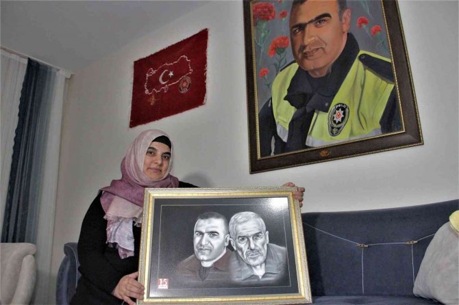 Şehit Fethi Sekin’in Kardeşi Fikriye Sekin: “6 Yıl Geçmesine Rağmen Hüzün Devam Ediyor Hiç Eksilmedi”