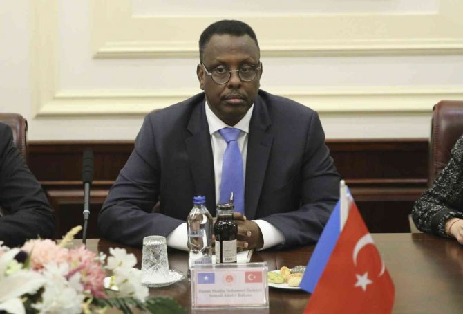 Adalet Bakanı Bozdağ, Somalili Mevkidaşı Ali İle Görüştü